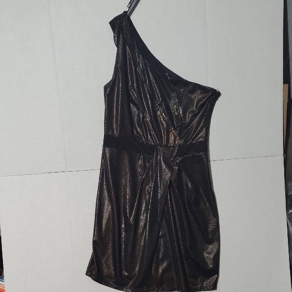 DO+BE Black Ruched Asymmetrical Sheath Dress